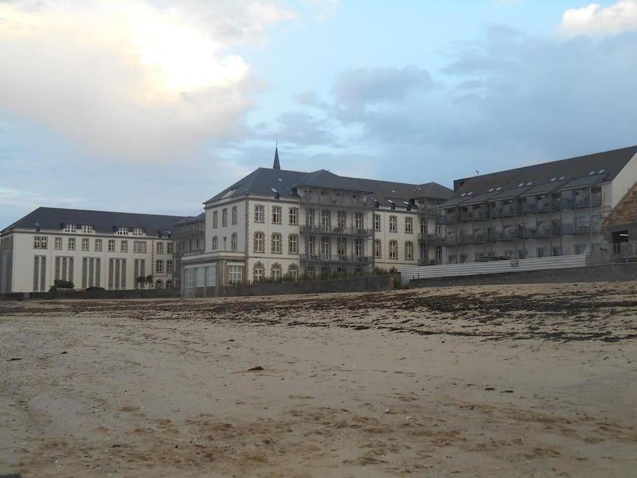 Appartement Residence Les Pieds Dans L'Eau Croisic ル・クロワジック エクステリア 写真
